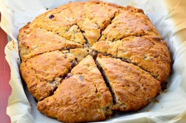 sobras de ação de graças scones molho de cranberry