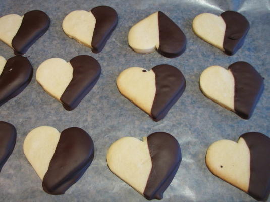 bolinhos de chocolate mergulhado coração