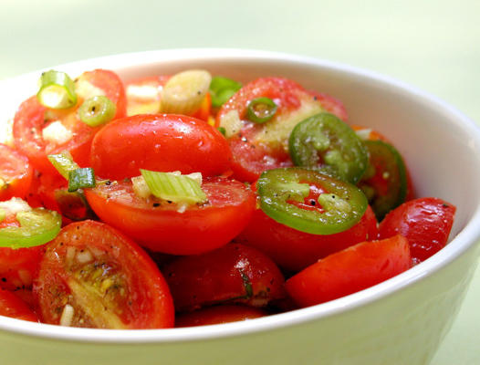 tomates temperados marinados