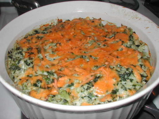 caçarola de arroz verde