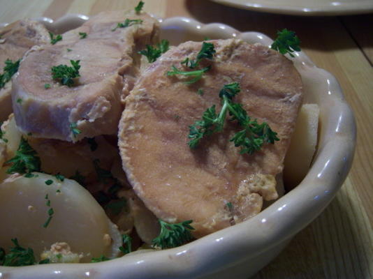 jantar de costeletas de porco fácil - panela de barro