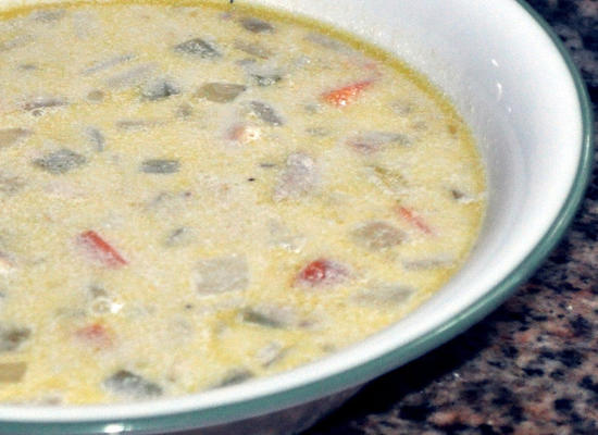 frango com baixo teor de gordura, milho e sopa de chile verde