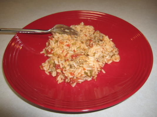 arroz espanhol de linguiça cozida lentamente