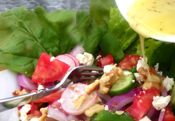 salada de legumes fresca de verão