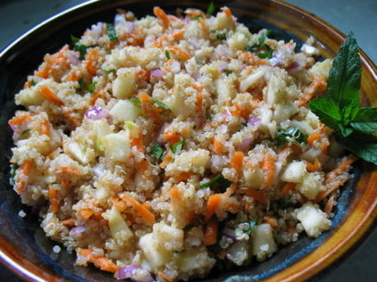 salada de quinoa-maçã