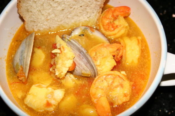 bouillabaisse de helen (sopa de frutos do mar)
