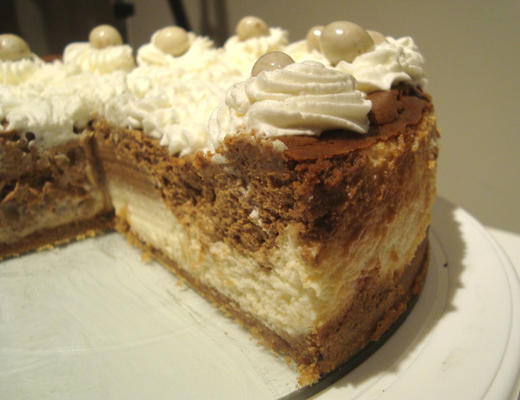 cheesecake de mármore estilo nova iorque com crosta de chocolate