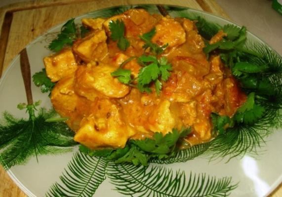 moghlai de frango ao curry