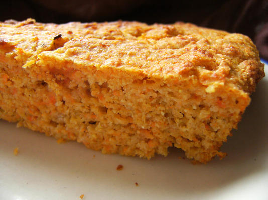 pão de milho com manteiga e batata doce