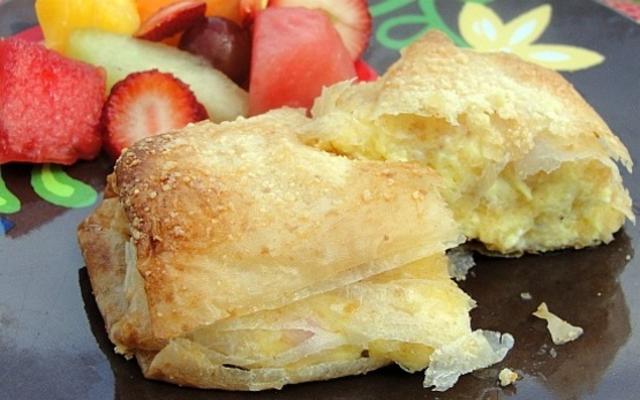 strudels de café da manhã de presunto e queijo