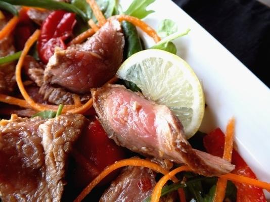 salada de carne coreana