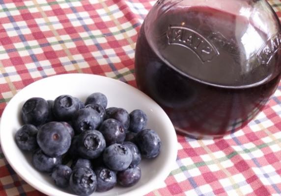 romã de mirtilo infundido vinagre de vinho tinto