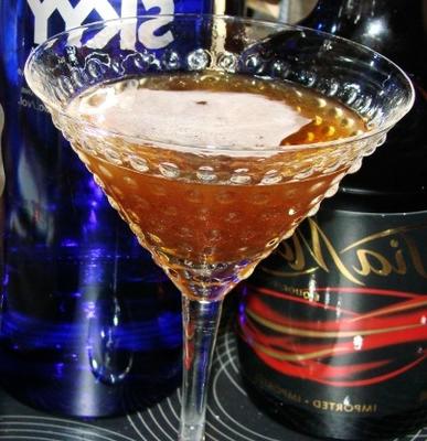 kahlua martini (também conhecido como russo preto)