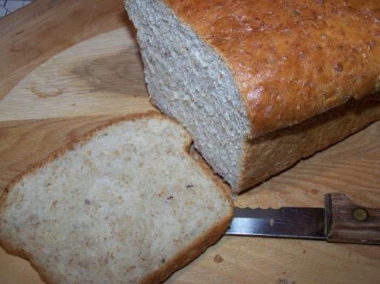 milha alta multigrain pão