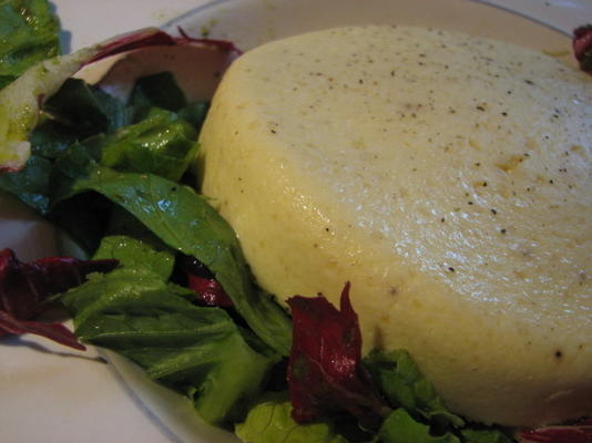 flans de queijo parmesão cremoso