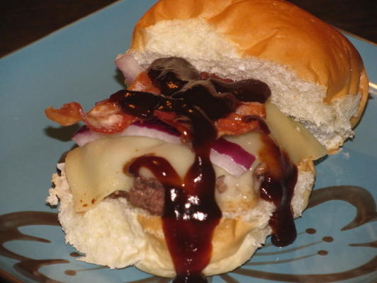 cheeseburger de bacon para churrasco