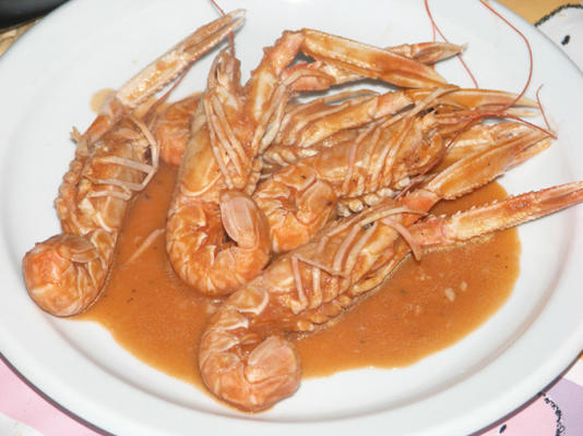 camarões croatas “buzara”