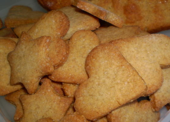 bolinhos speculaas holandeses (contém amêndoas moídas)