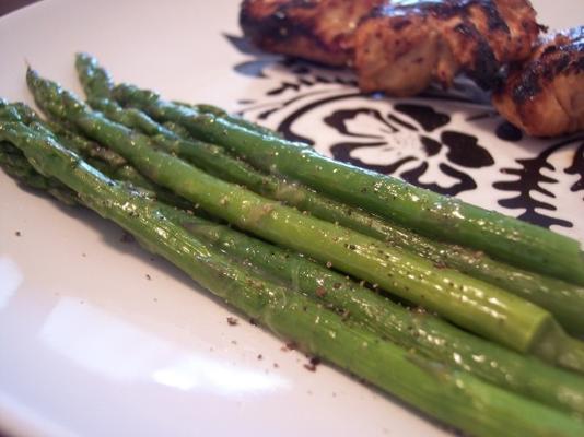 salada de espargos com vinagrete de limão