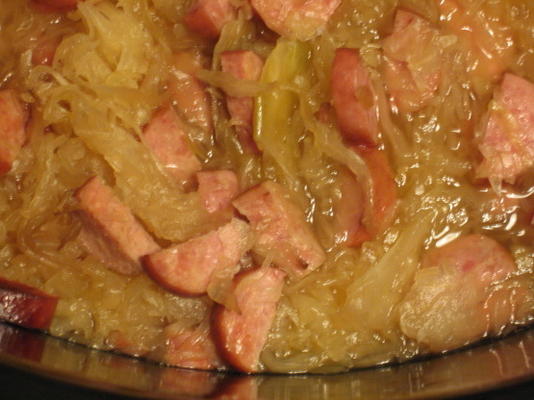 kielbasa e chucrute deliciosos