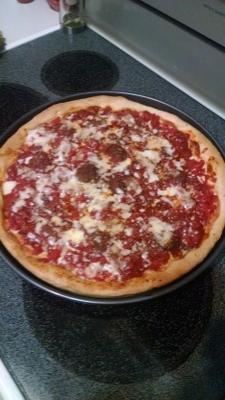 massa de pizza de chicago deep-dish de bobby flay; receita de lançamento
