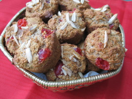 muffins de amêndoa de cereja
