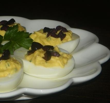 ovos deviled gregos com ouzo