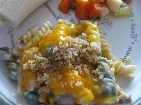 atum e macarrão cheddar derreter