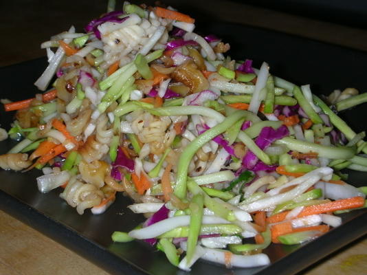 salada de salada de repolho asiático