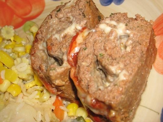 bolo de carne recheado de queijo para morrer