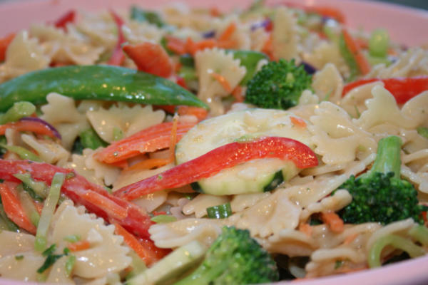 salada tailandesa de arco