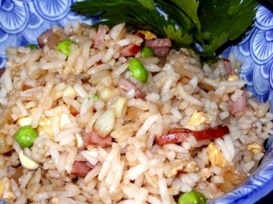 arroz frito com presunto defumado (9 pts)