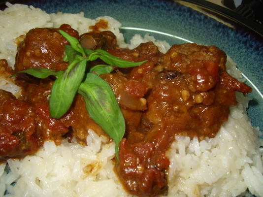 rissoles de carne indiana com molho josh rogan