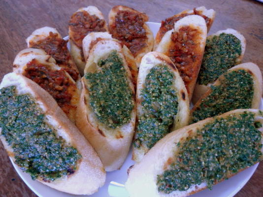 pão pesto grelhado