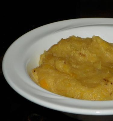 fu-fu de belizean (banana-da-terra triturada)