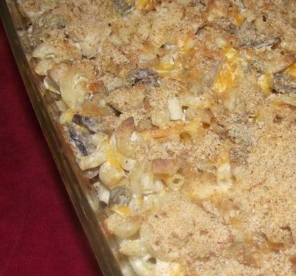 caçarola de macarrão de creme de leite de galinha