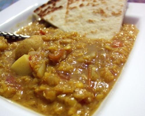 sopa de lentilha vermelha do kuwaiti (shaurabat adas)