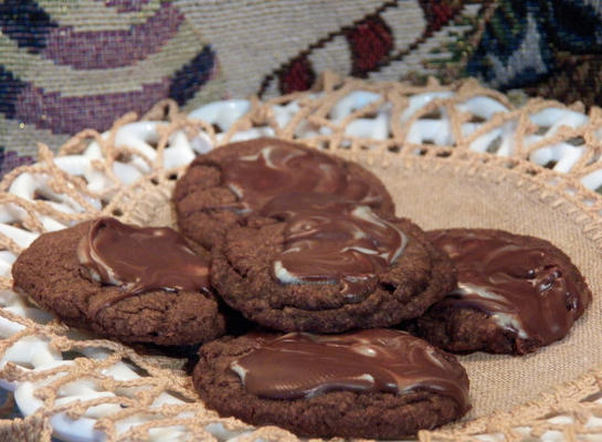 salgadinhos de chocolate com menta (biscoitos)