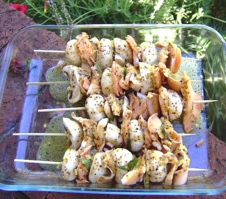 kebabs de cogumelos para a grelha