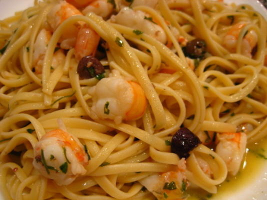 linguine com camarão, estilo veneziano
