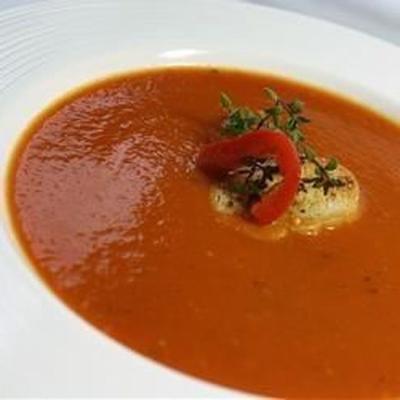 Pimentão assado e sopa de tomate