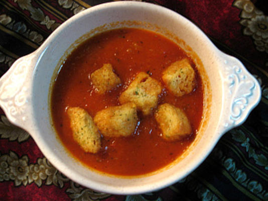 sopa de tomate assado e pimenta vermelha