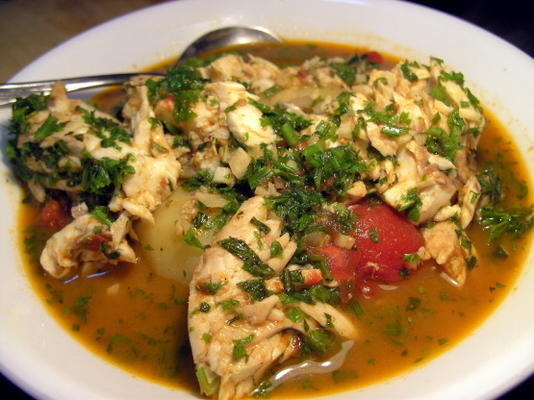 caldeirada de peixe tunisino com batatas