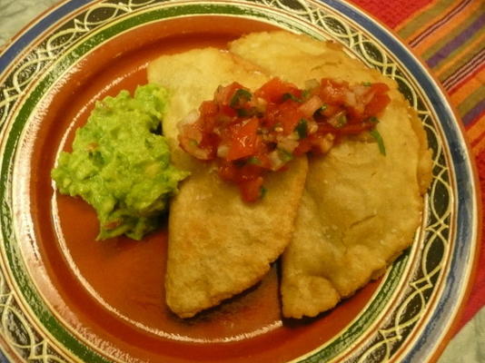 quesadillas com chiles poblano