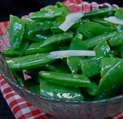 ervilhas instantâneas de limão com parmigiano raspado