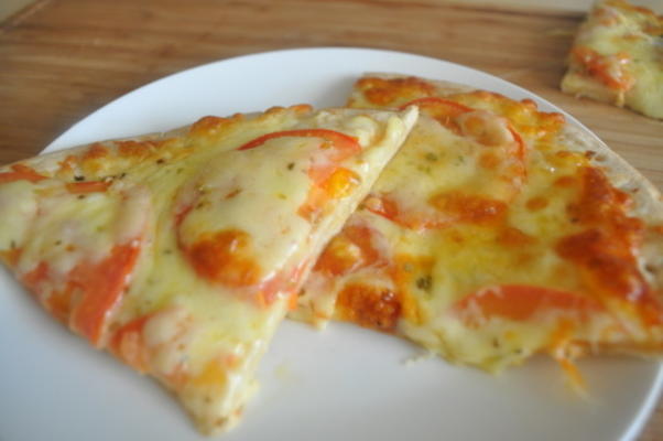 pizza de queijo tomate