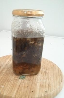 geléia de menta jardim com um toque de alho