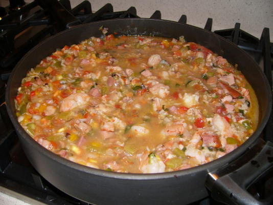 frango, camarão e presunto jambalaya