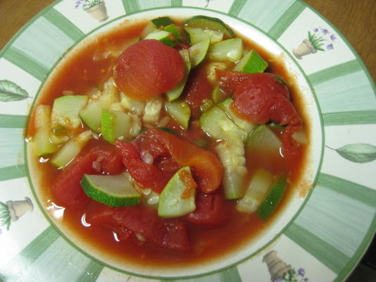 tomate estufado e abobrinha