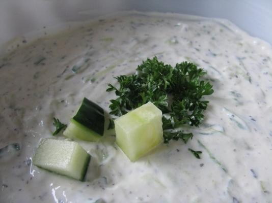 raita de pepino-hortelã